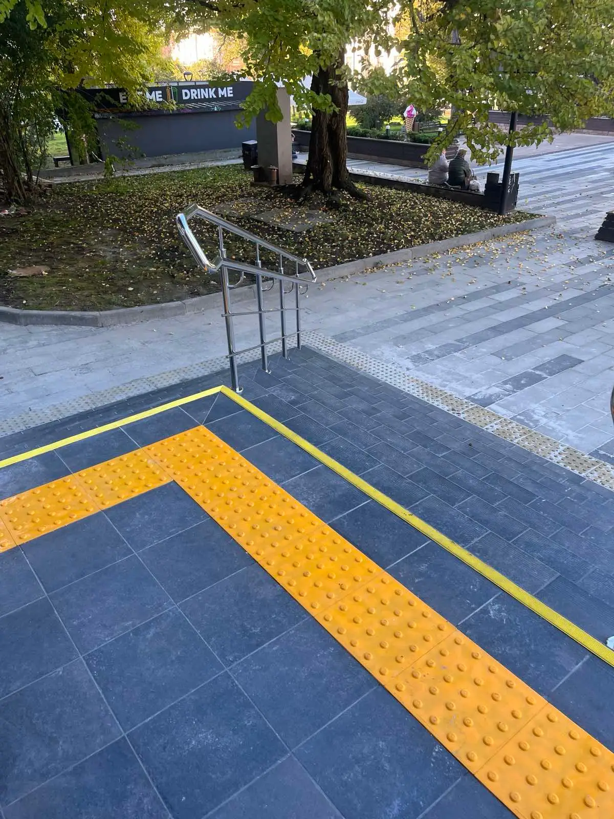 Укладка бруківки від компанії Магічний Ключ