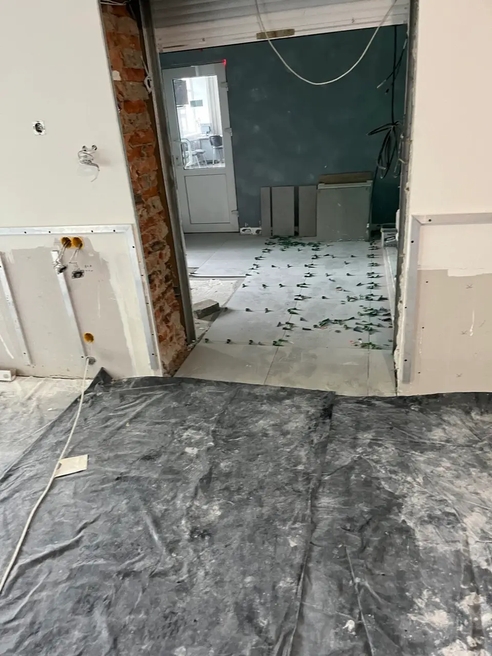 Демонтаж несучих стін