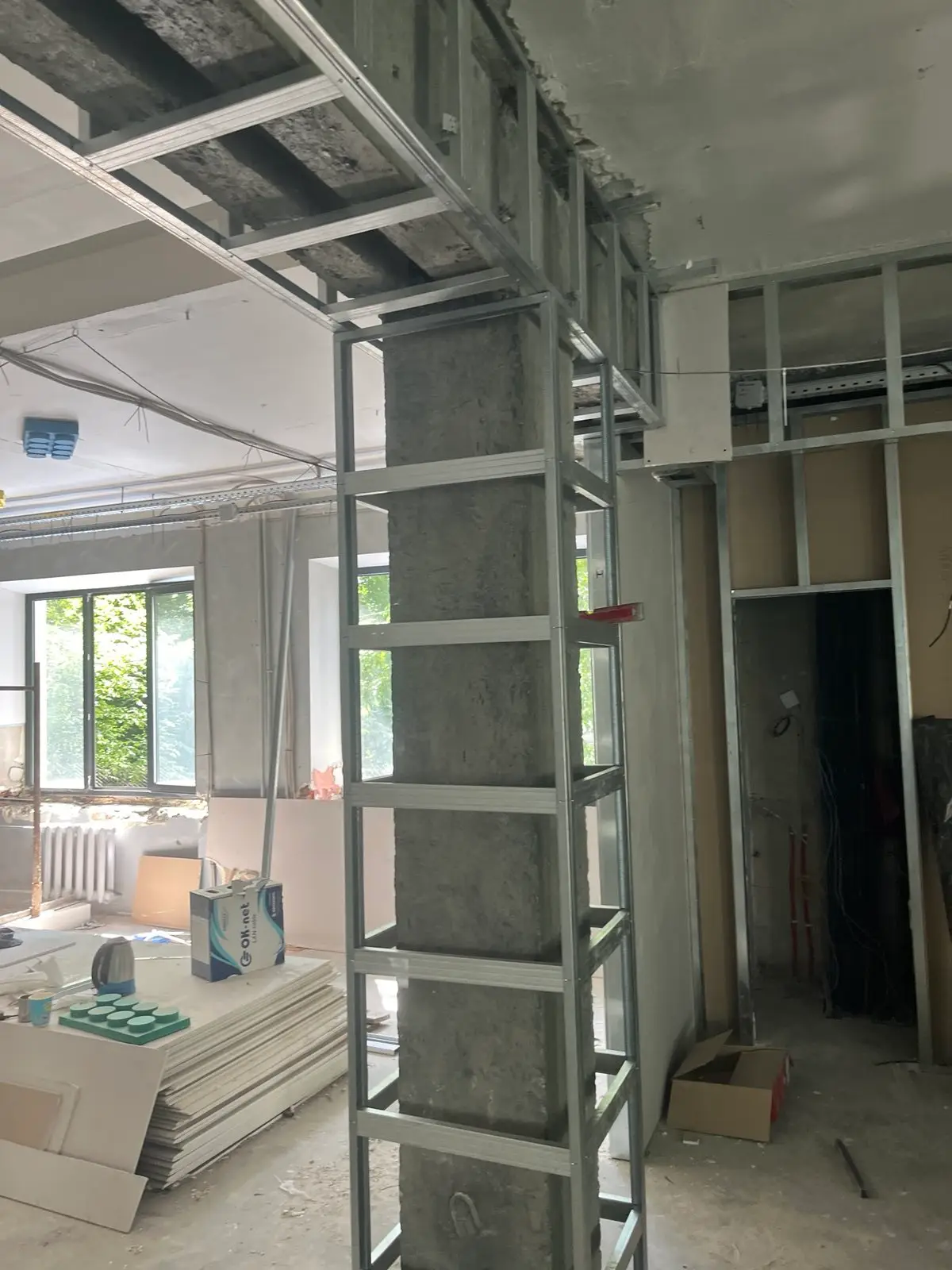 Демонтаж цегляних стін